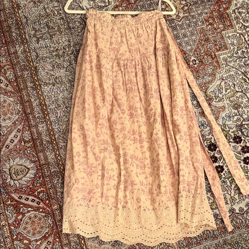 Vintage skirt and ruffled lace top pink floral small